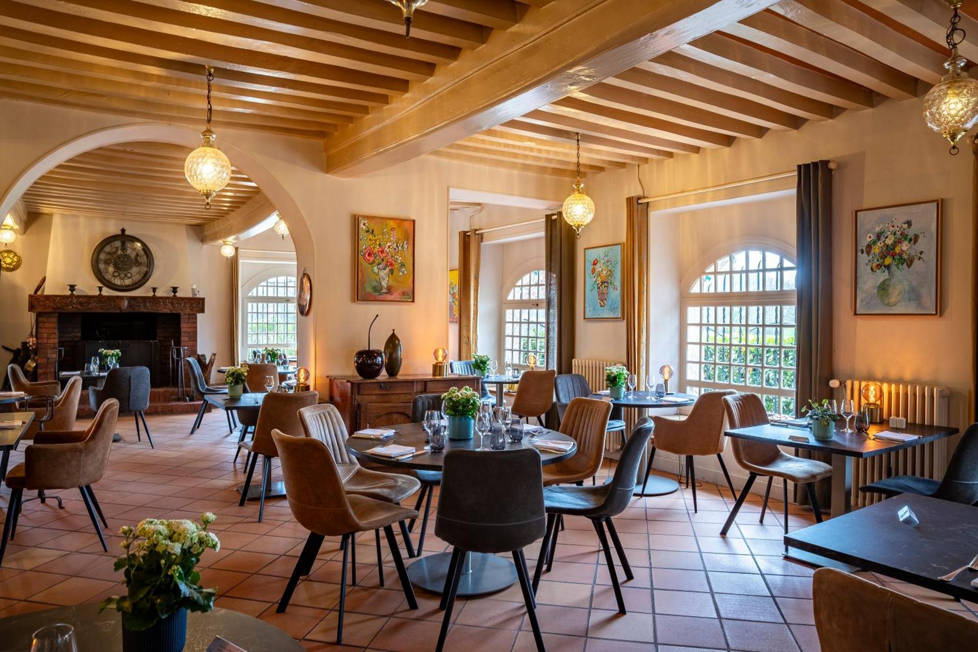Le Relais Fleuri, Hotel Et Restaurant Logis - Avallon Sauvigny-le-Bois Exterior foto
